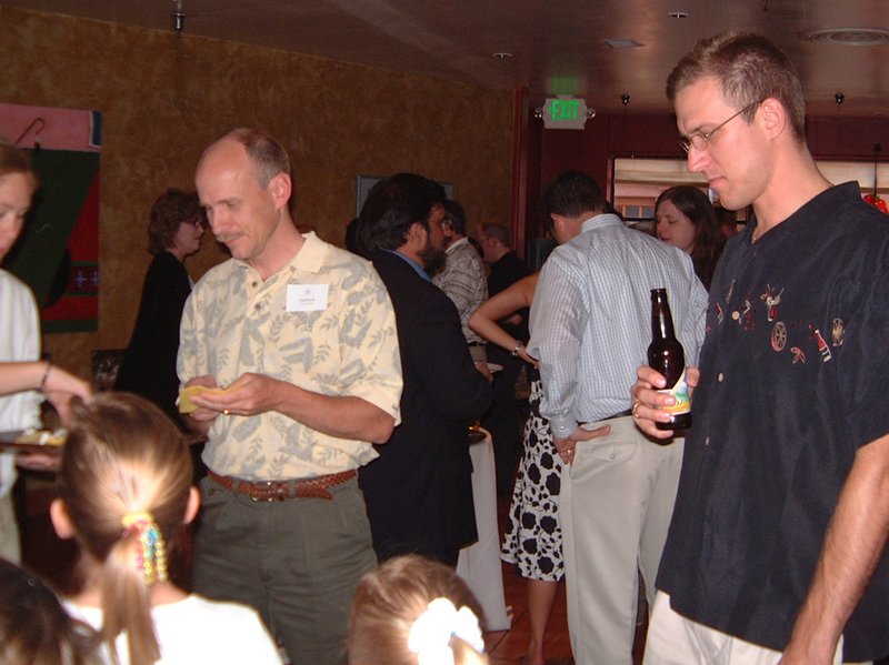 2004/06(June)/01(NM-Weekend)/01(Grooms-Dinner)/800x600_2004-06-11 20-31-38.JPG